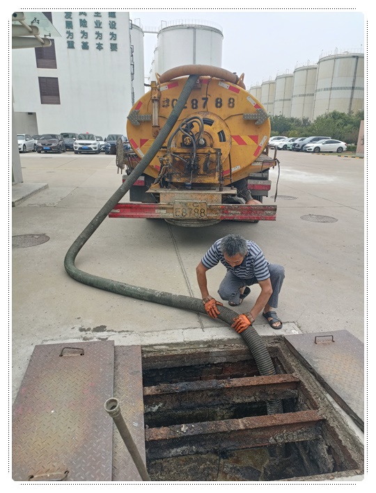 皋兰隔油池清掏