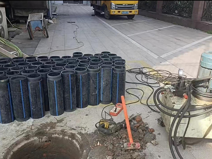 皋兰PE置换管厂家 DN315置换管 非开挖管短管置换